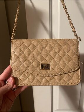 Quilted Crossbody Shoulder Bag in Beige